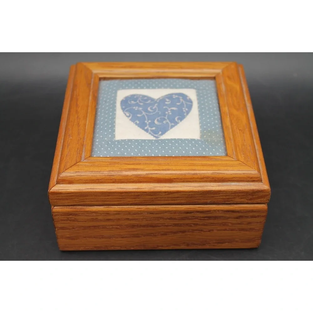 Vintage Wooden Trinket Box Quilt Heart Fabric Inset Lid Jewelry Keepsake Box 5